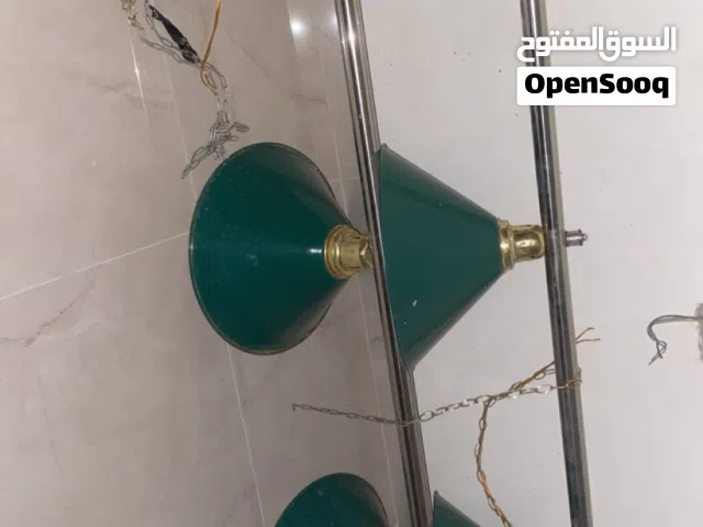 اضاءة فوق طاولة البلياردو