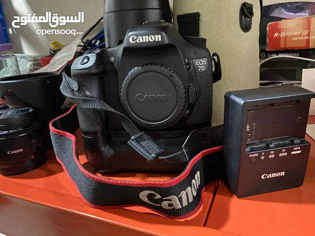 Canon camera 7D with lens