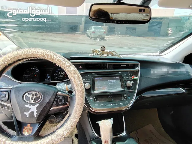 تويوتا افالون XLE 2015 للبيع كاش وارد أمريكي ونظيفة ولا تحتاج اي نوع من الصيانة لا كهرباء ولاميكانيك