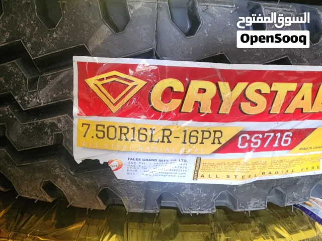 اطار اطارات 750/16 16PRحجري لشاحنة 3 طن  من علامة كرستال بلد الصنع الصين ضمان سنة اطار جود جيدة