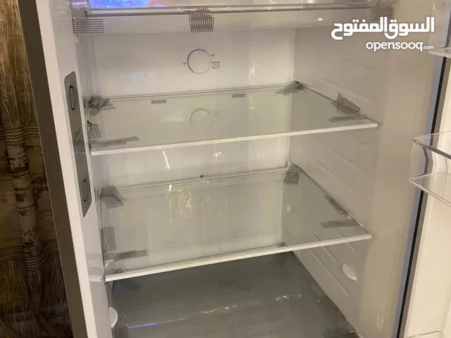 ثلاجة ال جي نظيفة وبحاله جيده جدا