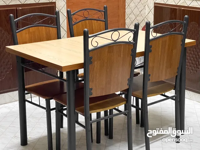 طاوله طعام