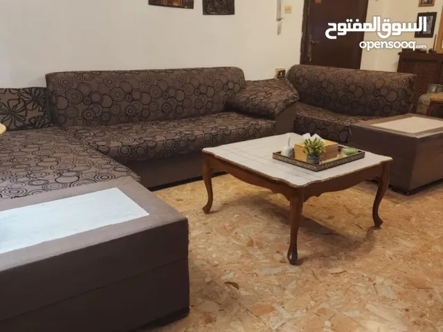 كنب خليجي 8 مقاعد +بفه للبيع المستعجل