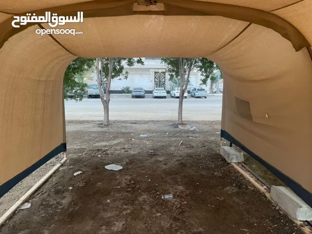 مظلة سيارات