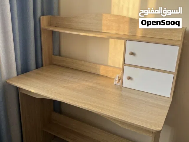 مكتب كبير وكرسي مساج كبير ينفع يكون سرير ايضًا