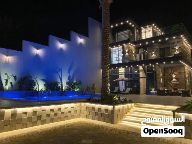 استمتع بافضل اطلالة على البحر الميت مع Laperla
