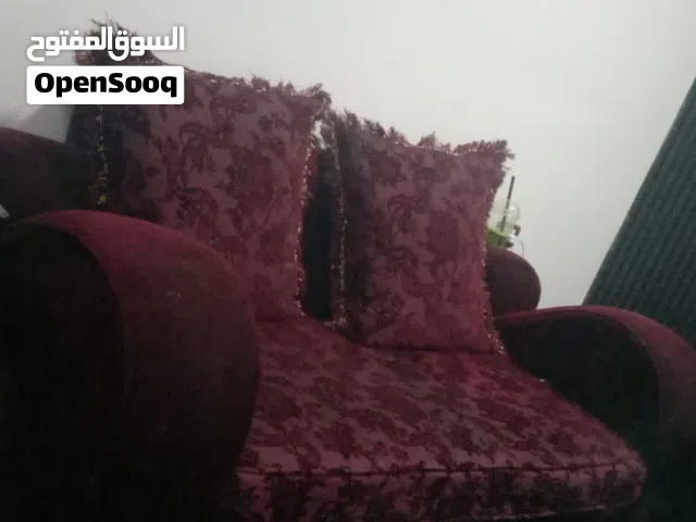 كنب للبيع  مستعمل خشب جيد جدا