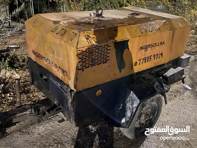 كمبريسه حفريات ،للبيع كمبريصة 3 سلندر – تبريد زيت – بحالة ممتازة