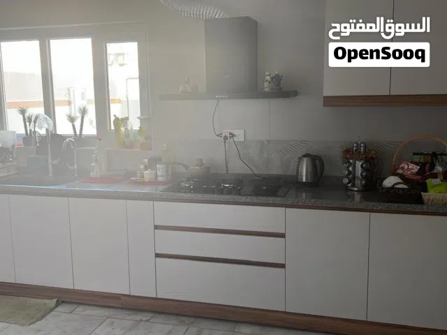 كاونتر مطبخ خشب بحاله ممتازه