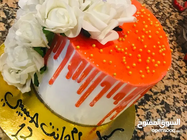 شيف حلويات شرقي وغربي وشكليت يكون سوري الجنسيه