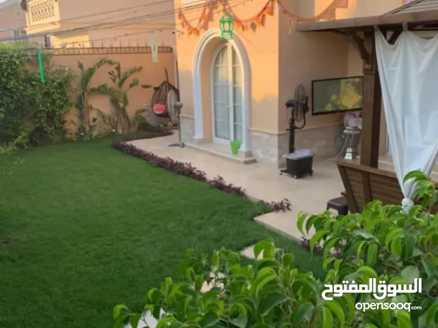 183 m2 3 Bedrooms Apartments for Sale in Cairo Fifth Settlement