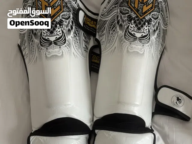 Tocayah ShinPads barely used