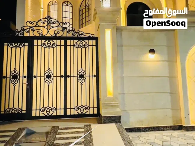 بيت ثلاثه طوابق للبيع بناء حديث 2026 حي الاندلس