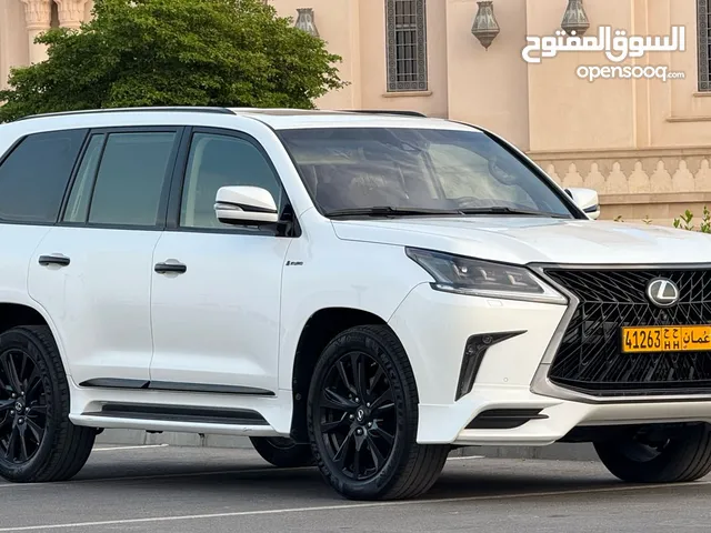 LEXUS LX570 2018 GCC SPEC CONVERTED TO BLACK EDITION KURO