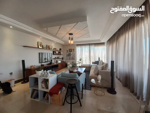 شقة مفروشة للإيجار 220م2 ( Property 17216 )