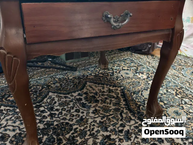 طاوله خشب كلاسيكي