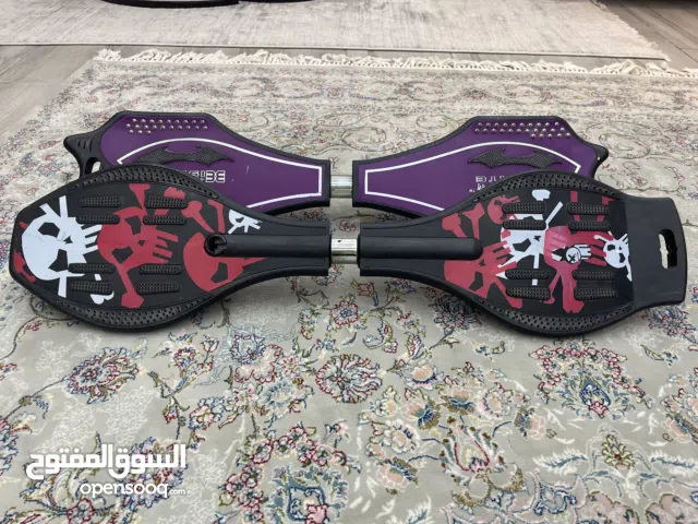 لوحات تزلج (مستعملين استعمال قليل في المنزل)