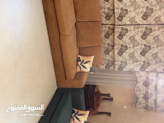 كنب تفصيل خشب سويد ثقيل رباعيتين ومفرديتن