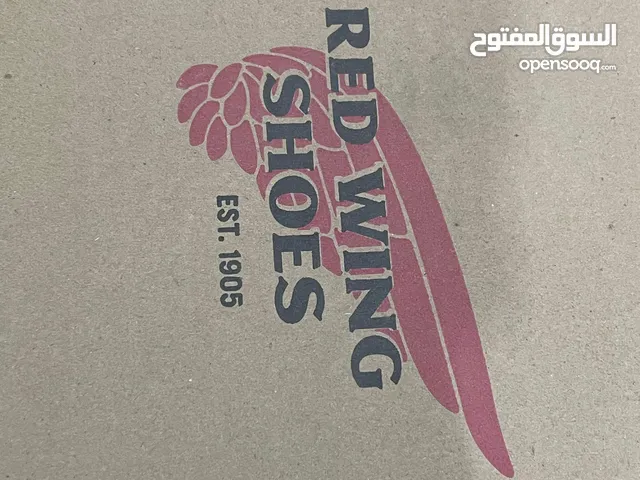 RED WING SHOES EST 1905