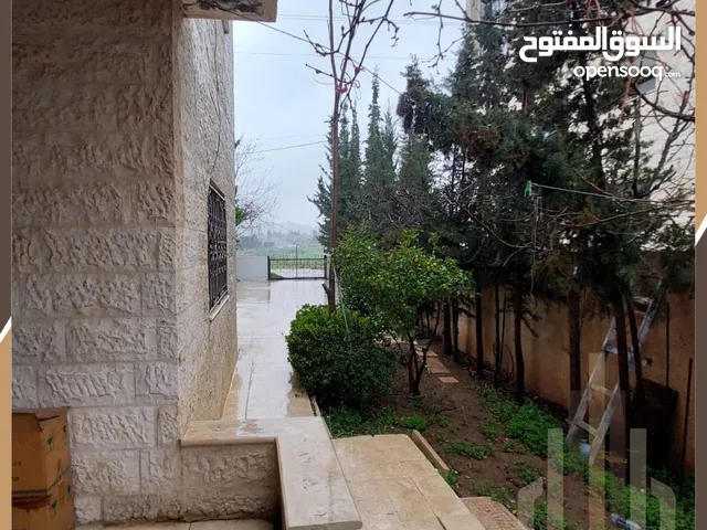 شقة أرضية للإيجار في قرية النخيل بالقرب من طريق المطار ( فارغ او مفروش)
