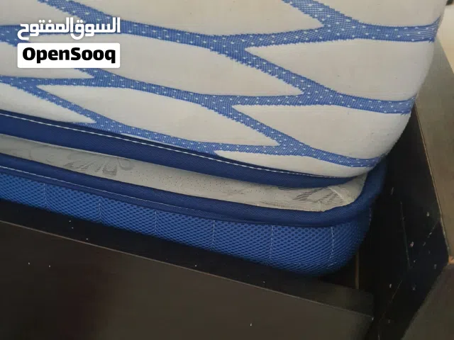 مرتبة سرير طبية شبه جديدة