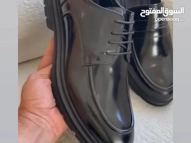 43 Casual Shoes in Zarqa