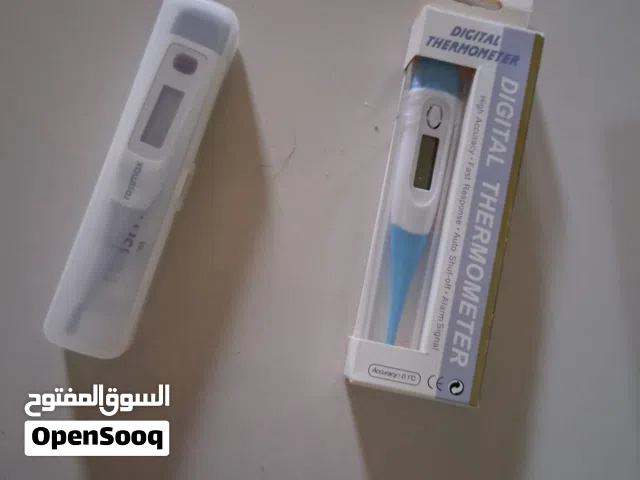 اجهزة فحص سكري بدون شرائح ومستلزمات