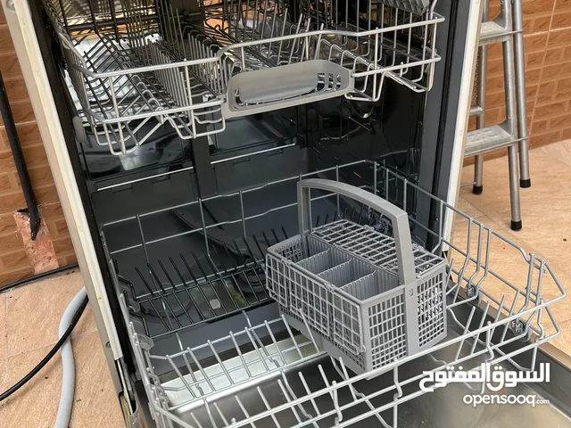 Bosch 8 Place Settings Dishwasher in Muscat