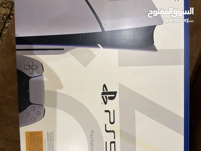 ps5 للبيع معاه باقة العاب مش مستعمل هلبا