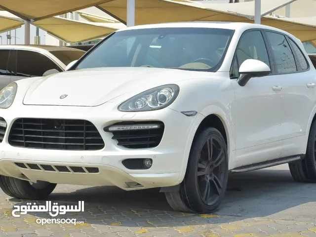 Porsche Cayenne 2011 in Sharjah