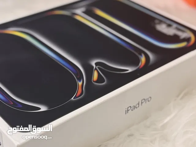 ايباد برو M4 -11inch عليه ضمان الى شهر 10 شحن البطاريه 100%