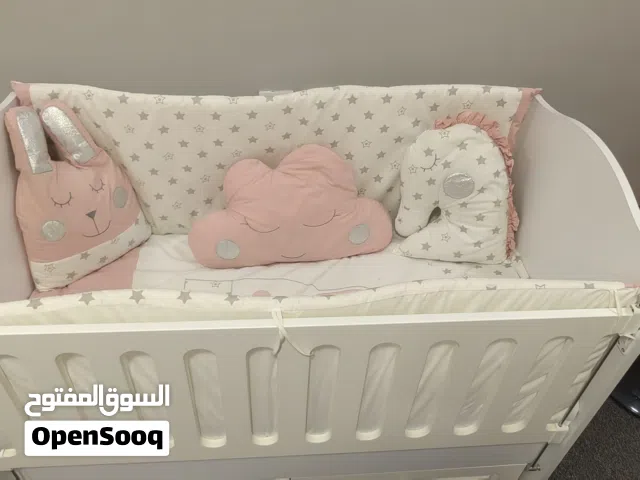 سرير اطفال