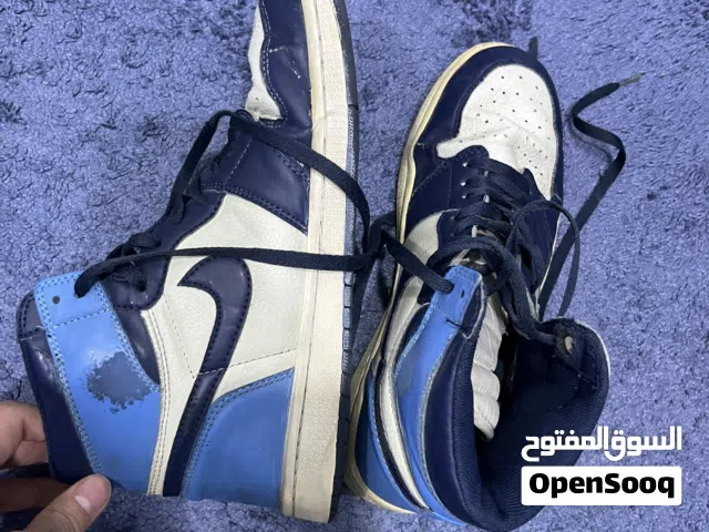 حذاء اير جوردن ازرق و ابيض 42