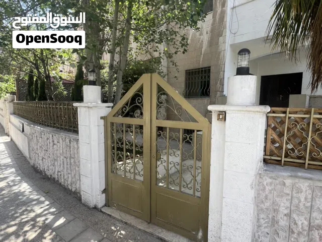 186 m2 3 Bedrooms Apartments for Sale in Amman Al Gardens