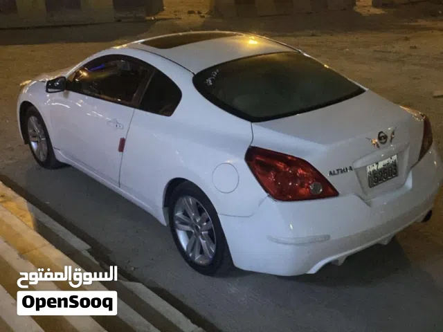 2012 نيسان التيما SL Sport