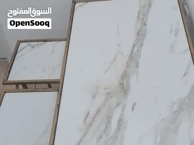 للبيع طاولات