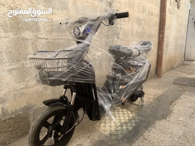 Electric scooter Vlra-LF600 brand new