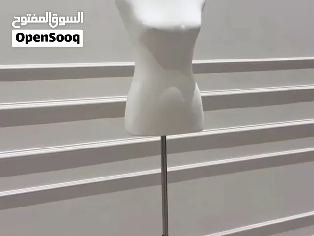 مانيكان(مجسم عرض الفساتين)
