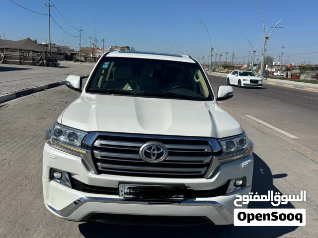 لاندكروزر 2017