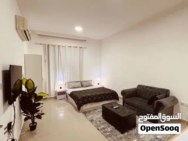 للإيجار استديو مفروش في منطقة المويجعي بالقرب من مطعم سردينا
