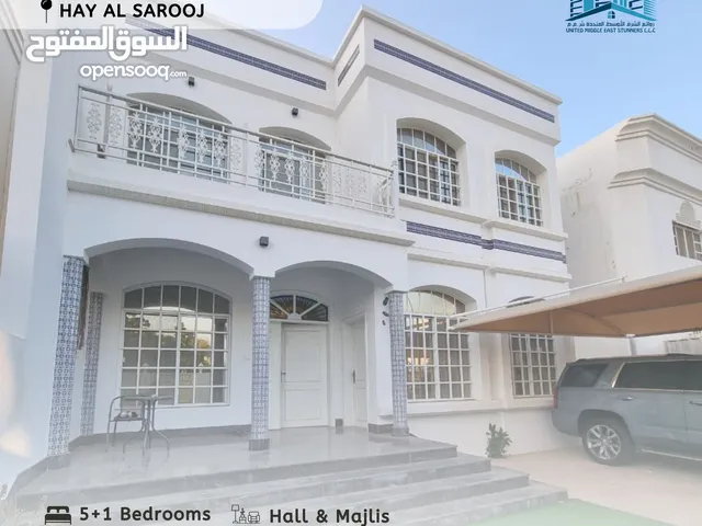 400 m2 5 Bedrooms Villa for Sale in Muscat Qurm