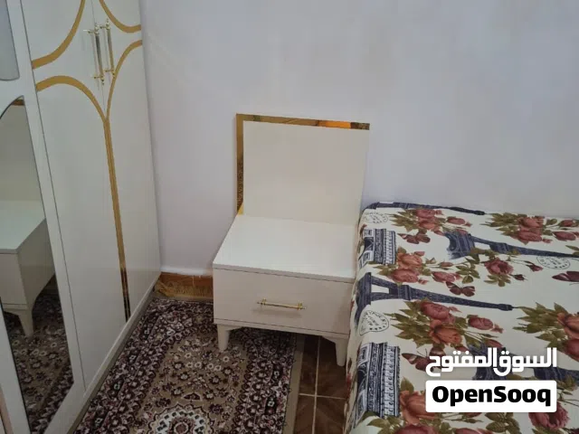 دار نوم شبه جديدة للبيع