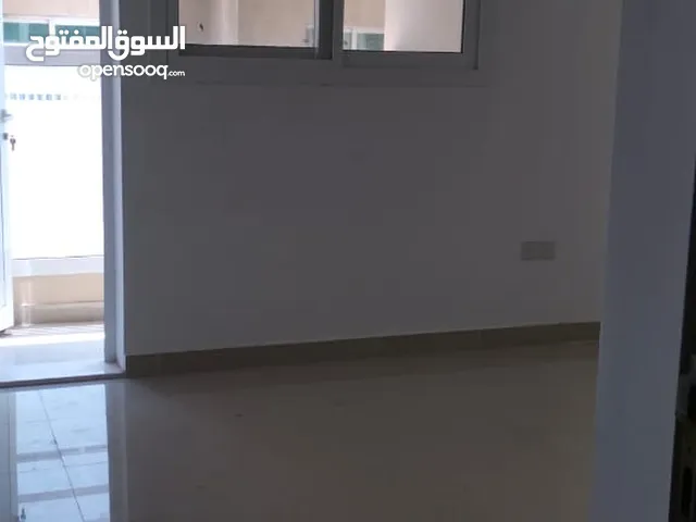 1200ft 2 Bedrooms Apartments for Rent in Sharjah Al Butina