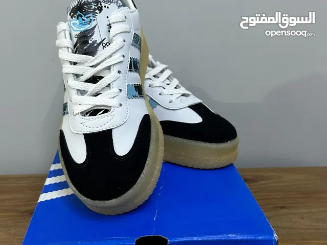 حذاء اديداس كوالتي عالي جداً