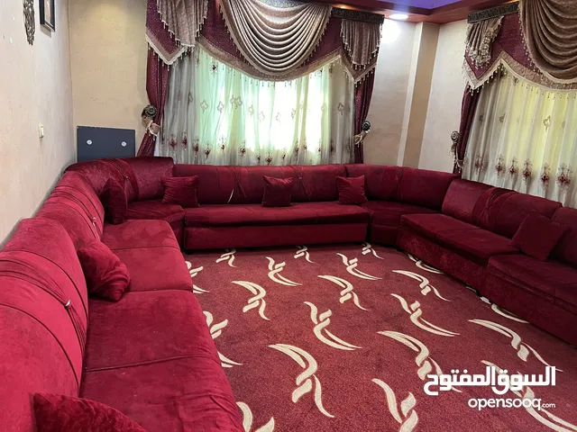 غرفة نوم +طقم كورنر 14مقعد+طقم كنب بحالة ممتاازه عفش بيت مستعمل بحالة جيده