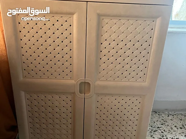 خزانة بلاستيك