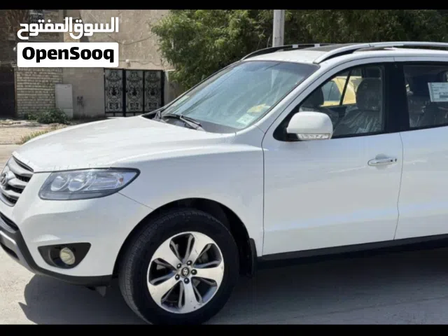 سائق عائلة امين - سنتافي 2012 مكيفة 7 راكب - خبرة 30 سنة
