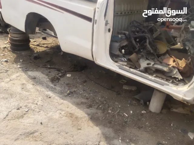 بيع قطع غيار تايوتا ونيسان