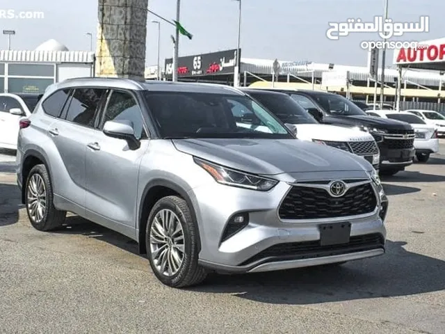 Used Toyota Highlander in Ajman