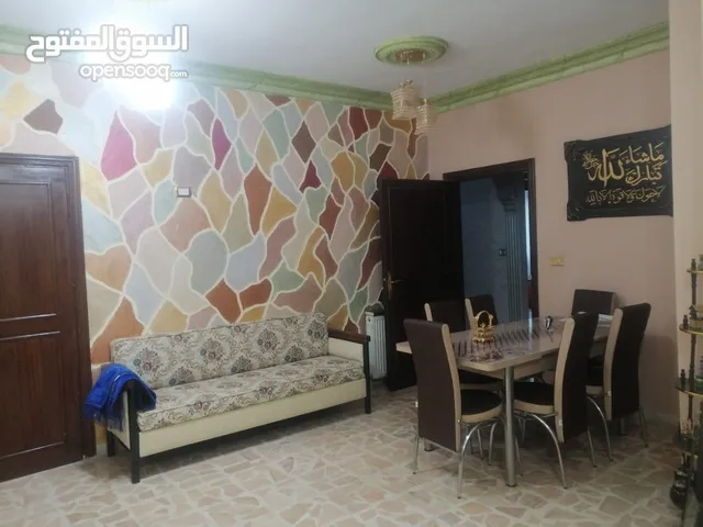 شقه للبيع في جبل التاج
